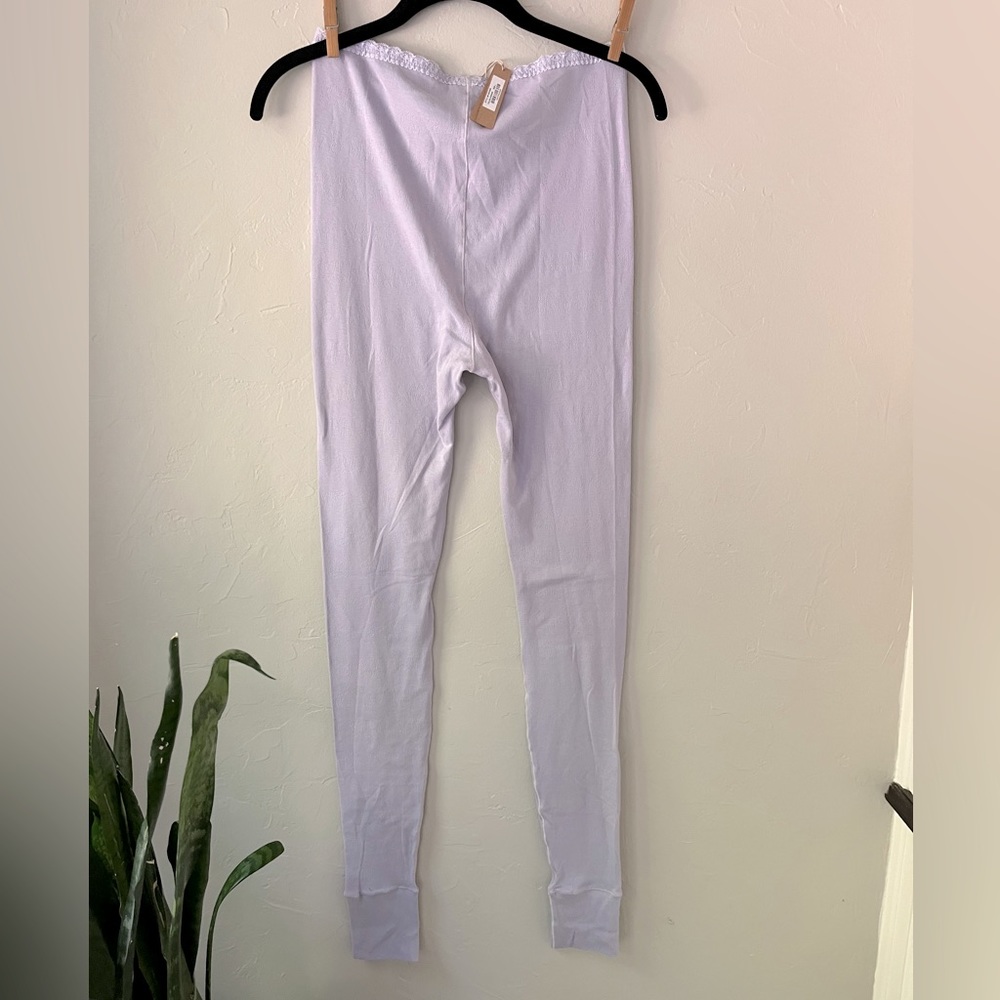 HTF SKIMS POINTELLE LACE TRIM LEGGINGS IN LAVENDER L - Picture 4 of 4